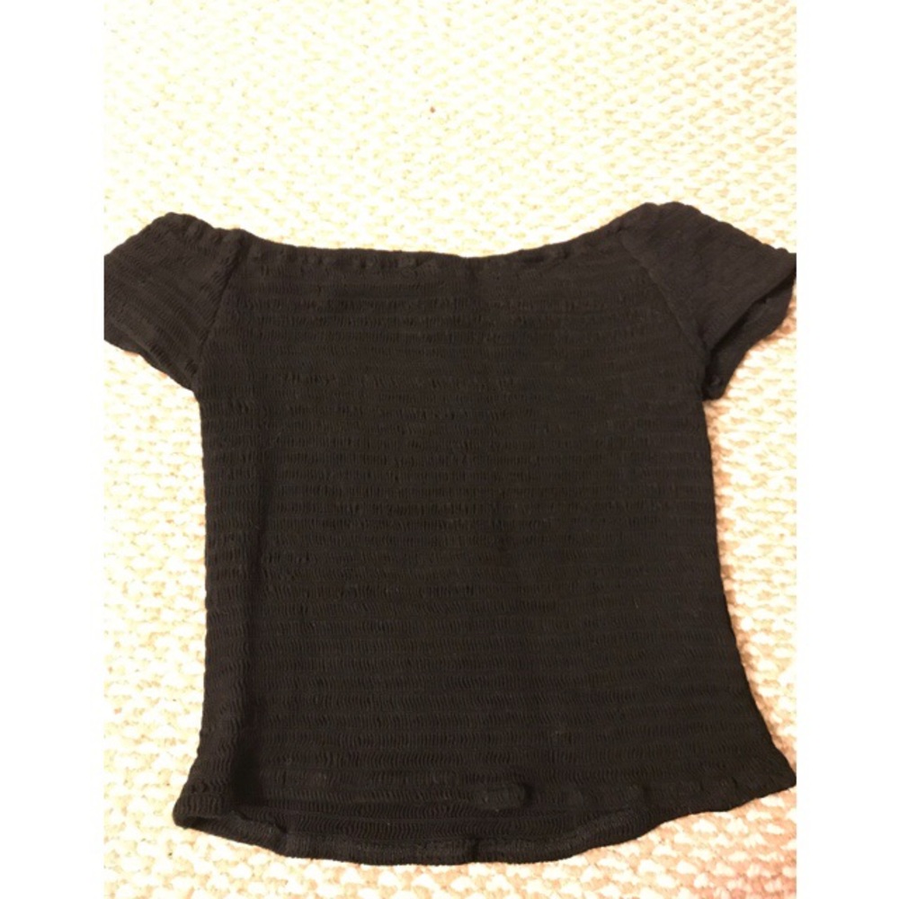 Brandy Melville off the shoulder top